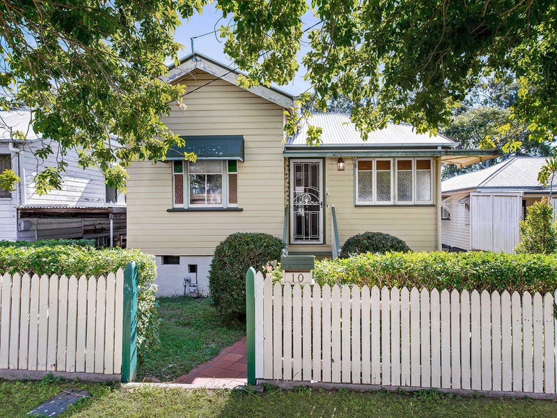 Houses for Sale in Kelvin Grove, QLD 4059