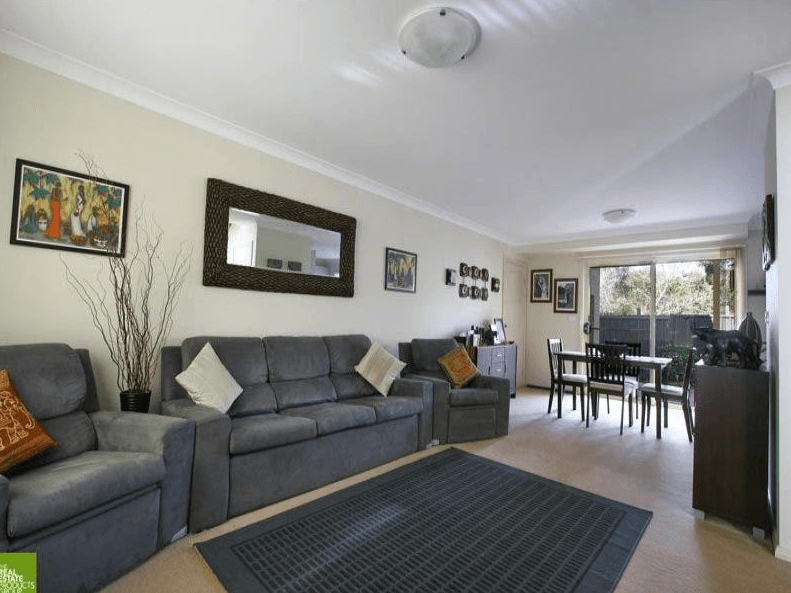 4/4 Forest Grove Drive, Kanahooka, NSW 2530