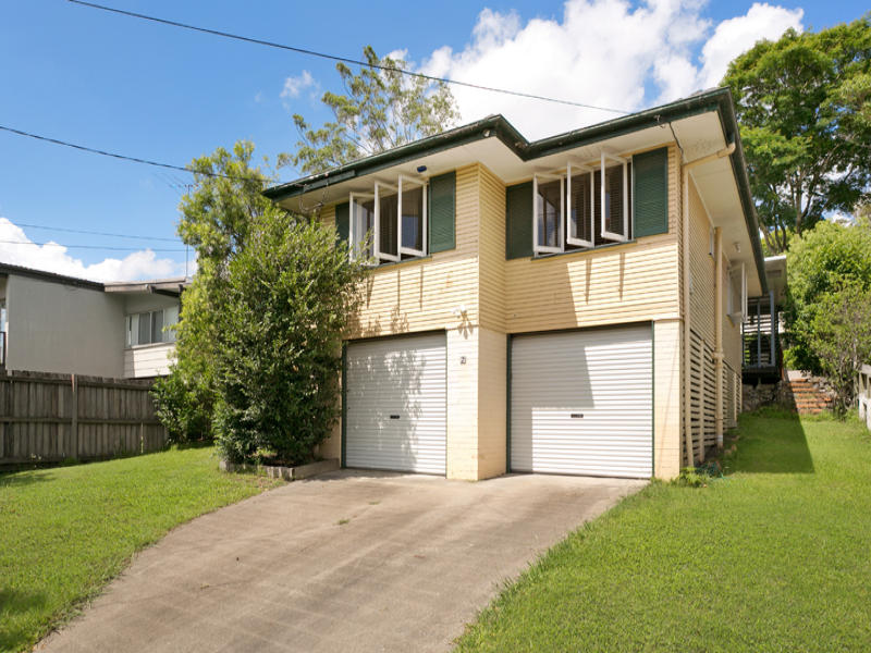 7 Nealdon Street, Holland Park, QLD 4121