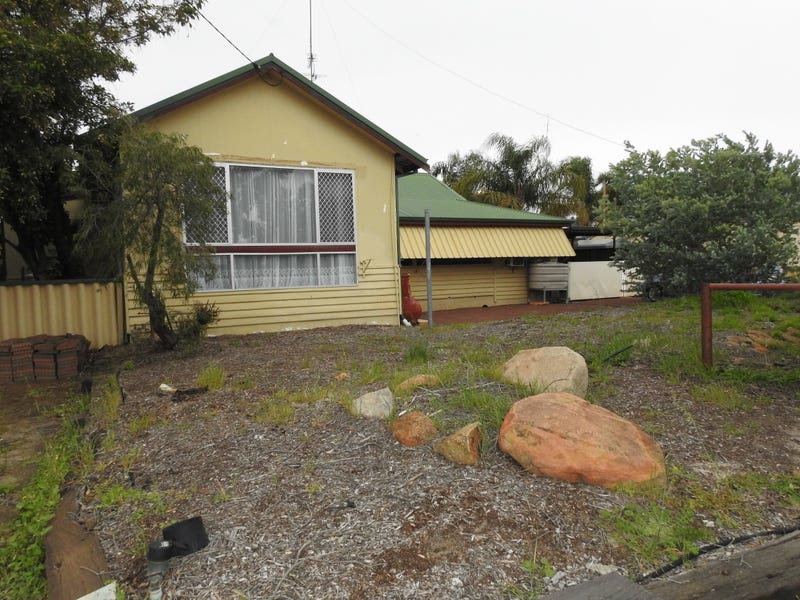 28 Lundy Ave, Cunderdin, WA 6407 House for Sale