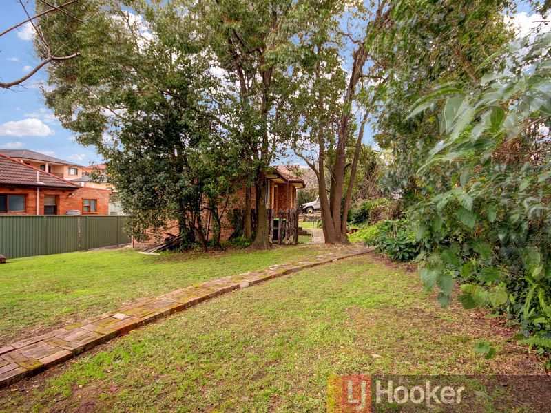 22 St Catherine Street, Mortdale, NSW 2223 Property Details