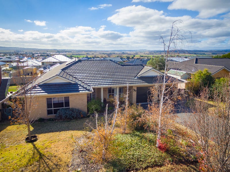 16 Darwin Drive, Llanarth, NSW 2795