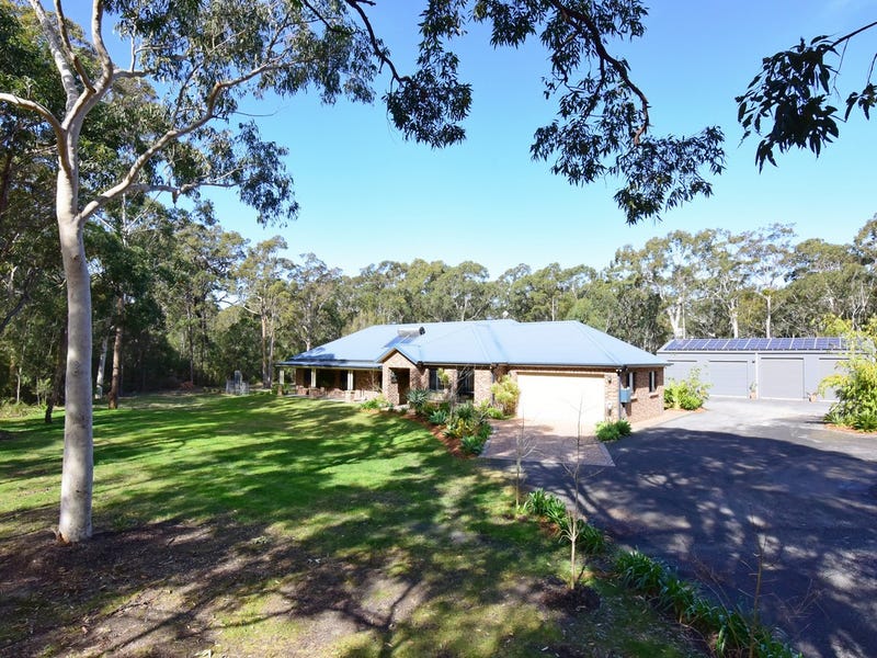 17 James Farmer Grove, Woollamia, NSW 2540 Property Details