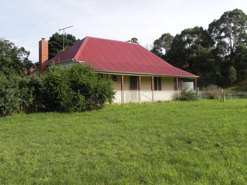 9 Greendaletrentham Road, Greendale, VIC 3341