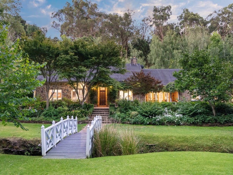 7A & 7B Snows Road, Stirling, SA 5152 House for Sale