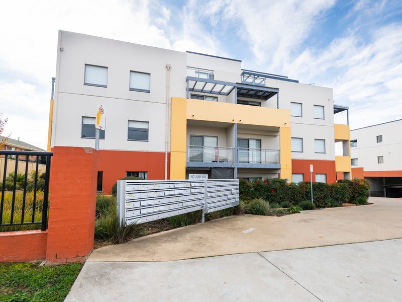 20A/17 Uriarra Road, Queanbeyan, NSW 2620