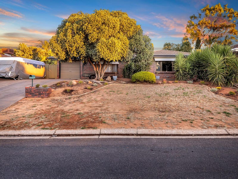 7 Karinga Avenue, Craigmore, SA 5114 Property Details