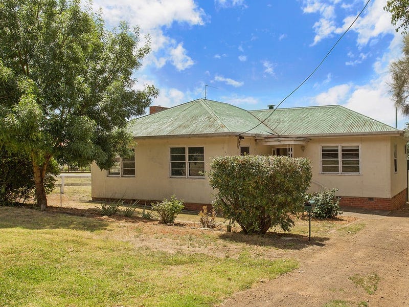 10 Bolivar Street, Terang, Vic 3264 Property Details