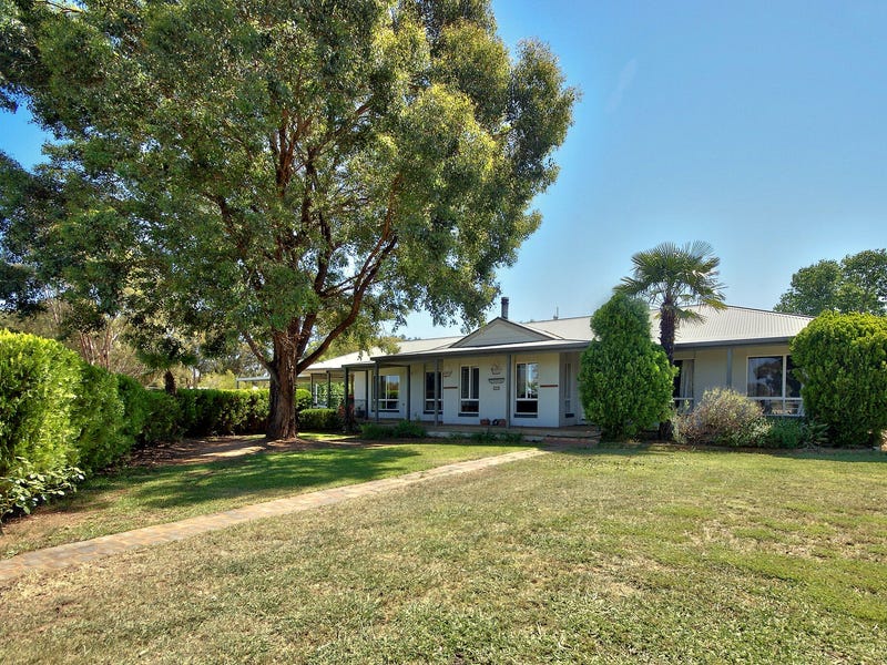 155 Lawson Syphon Road, Deniliquin, NSW 2710