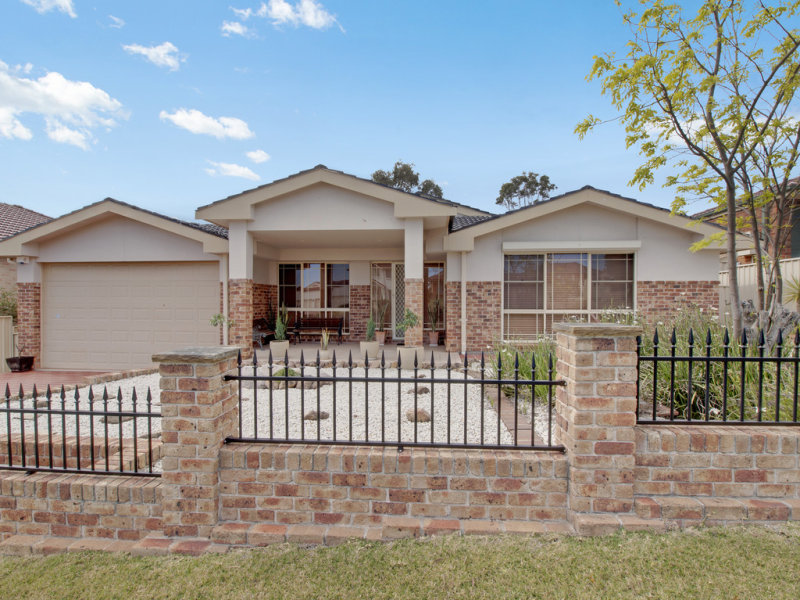141 Englorie Park Drive, Glen Alpine, NSW 2560