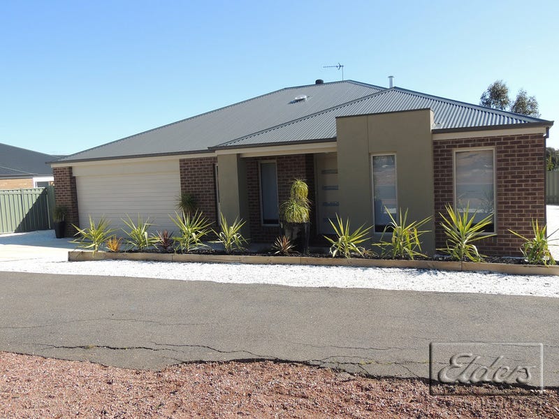 28 Highland Way, Maiden Gully, VIC 3551