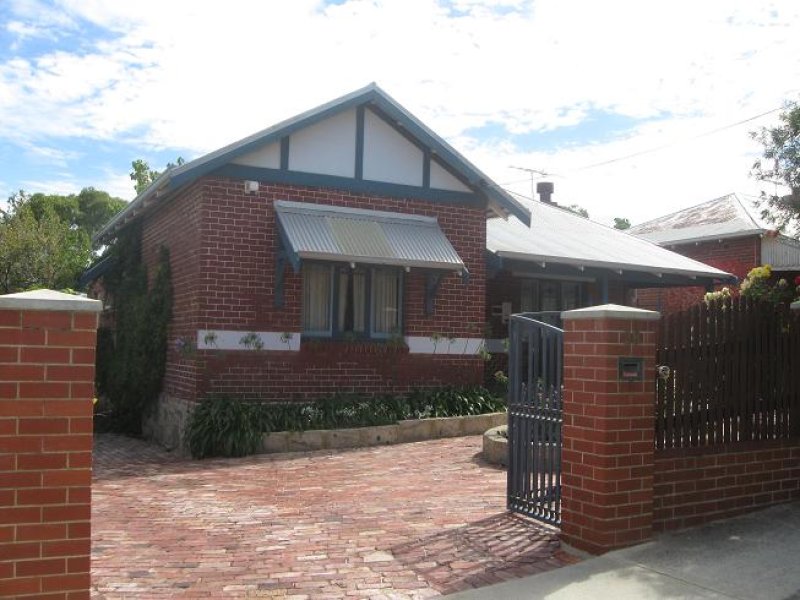 28 Samson Street, White Gum Valley, WA 6162