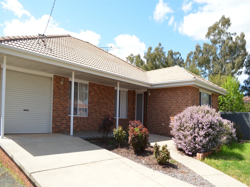 19 Beattie Street, Temora, NSW 2666 - Realestate.com.au