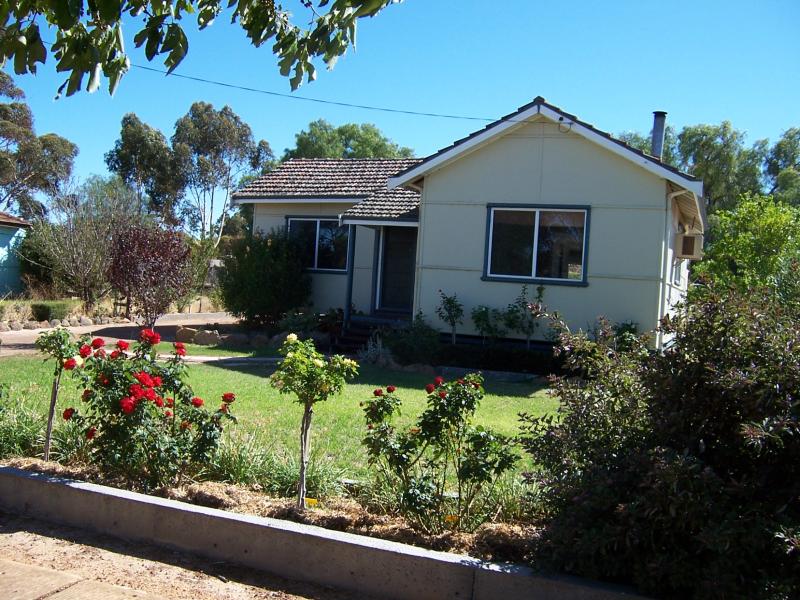 Property 104774897, Dumbleyung, WA 6350 Property Details