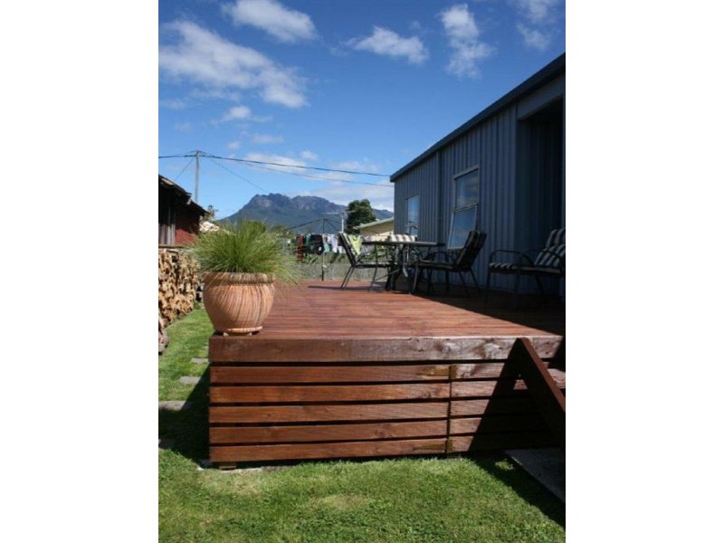 8 Sale Street, Tullah, Tas 7321 Property Details