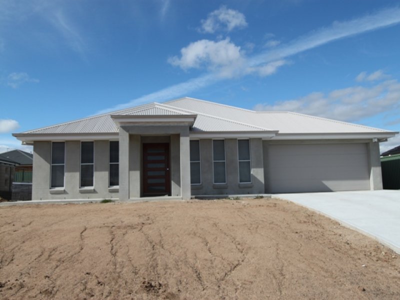 38 Westbourne Drive, Bathurst, NSW 2795 Property Details