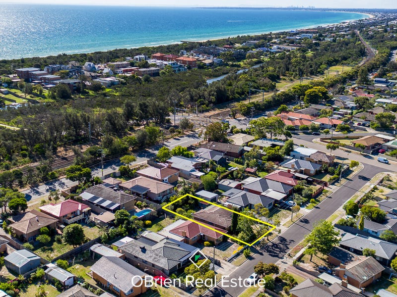 27 Bognor Avenue, Seaford, Vic 3198 Property Details