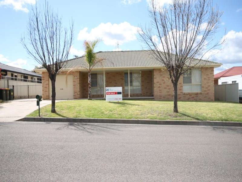 15 Banjo Circuit, Tamworth, NSW 2340 Property Details