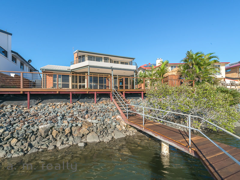 54 Tradewinds Avenue, Paradise Point, QLD 4216