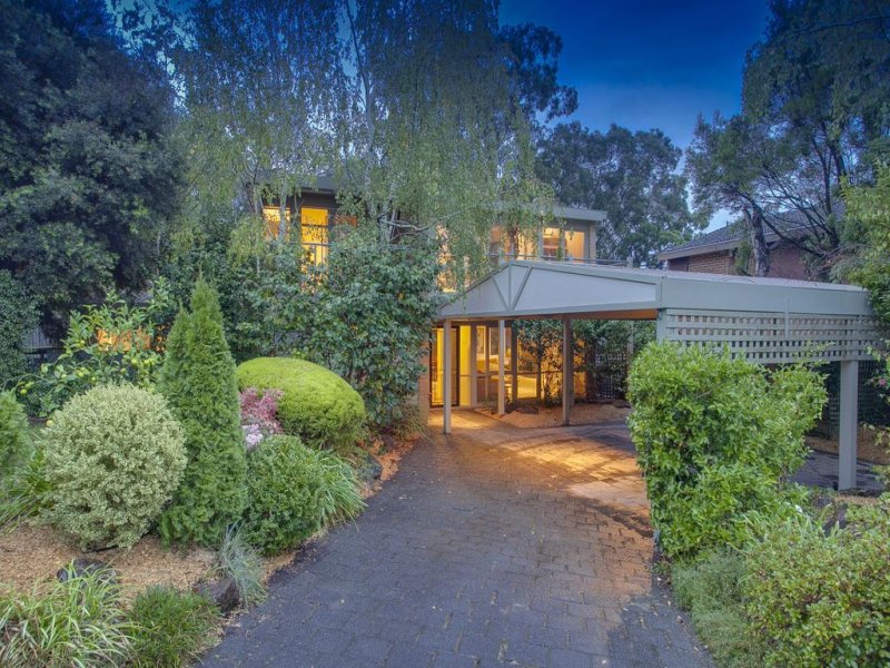 4 Harewood Close, Boronia, Vic 3155 Property Details