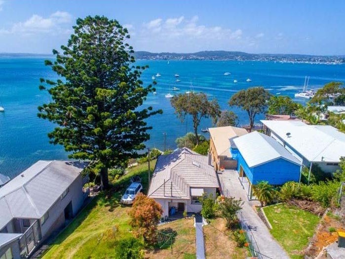 145 Marks Point Road, Marks Point, NSW 2280