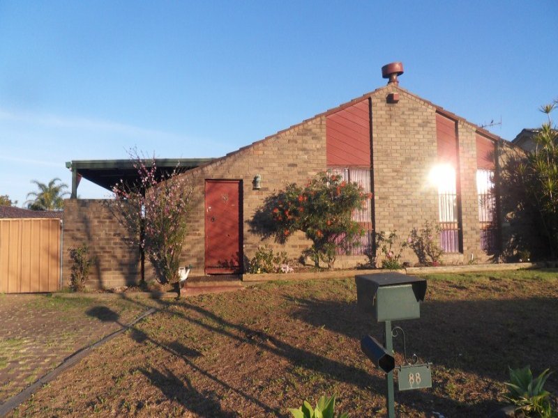 88 Montgomery Road, Bonnyrigg, NSW 2177 Property Details