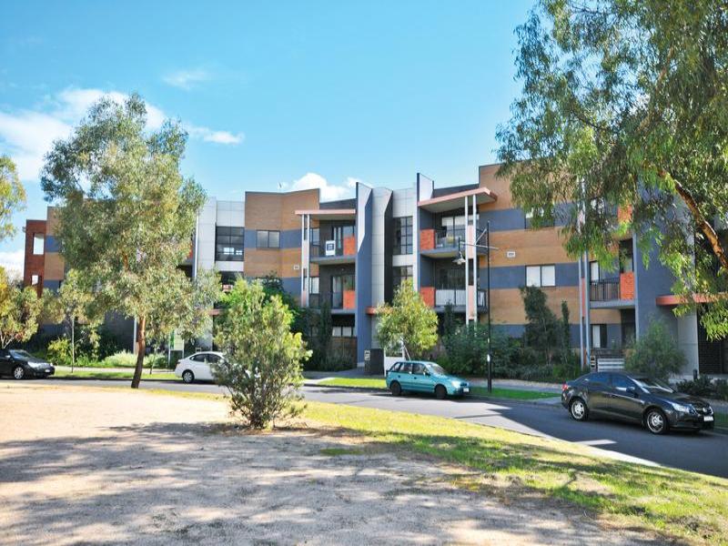 70 Quarry Circuit, Coburg, Vic 3058 Property Details