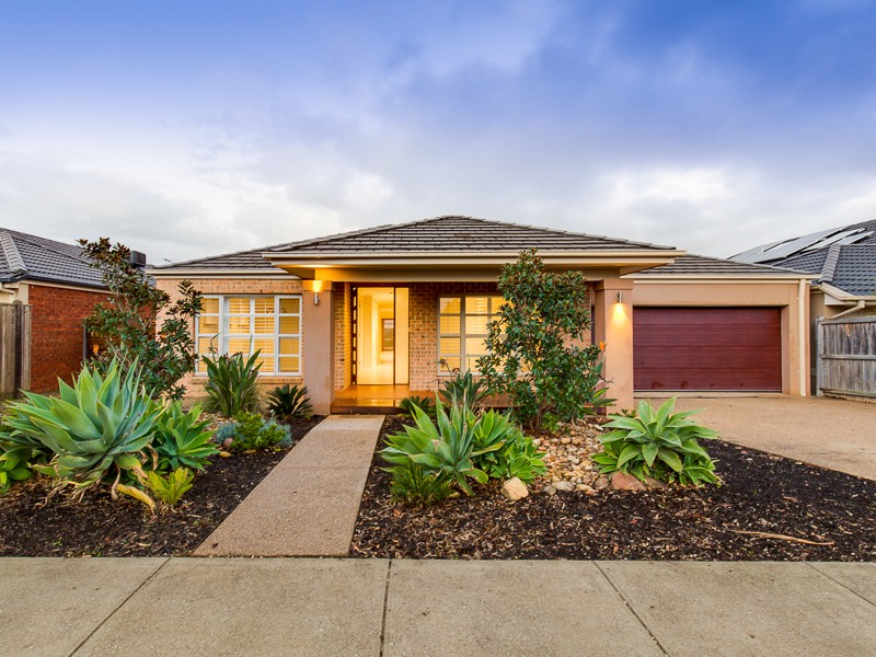 54 Sunset Views Boulevard, Tarneit, Vic 3029 Property Details