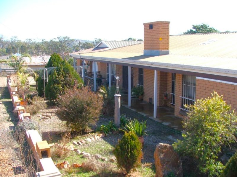 13 Drayton Street, Leyburn, Qld 4365 House for Sale