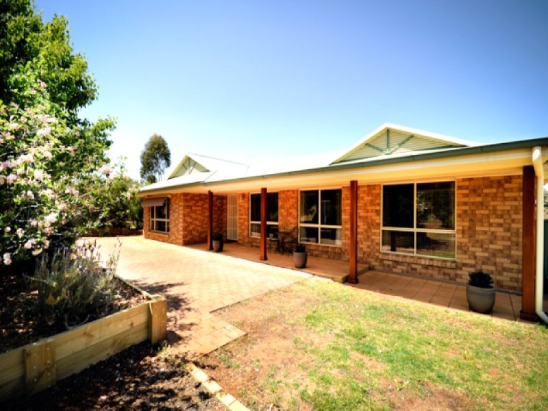 6R Debeaufort Drive, Dubbo, NSW 2830