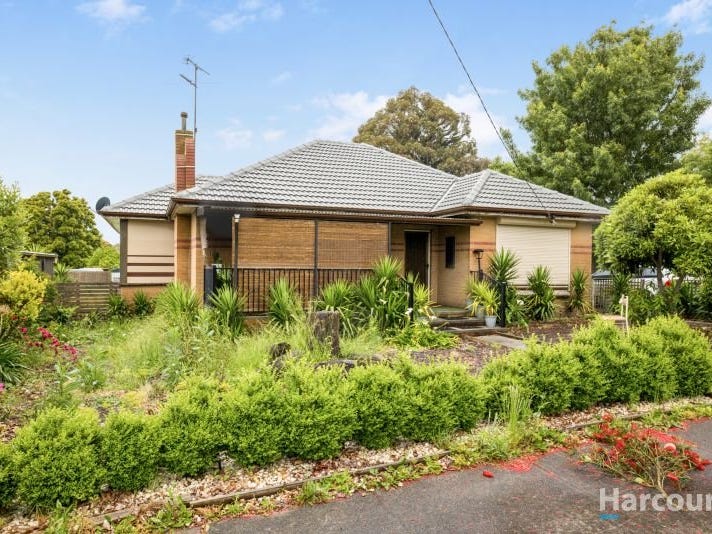 17 Bealiba Road, Moe, Vic 3825 - Property Details