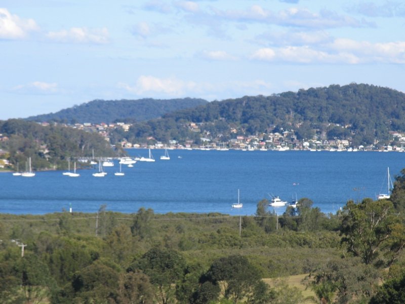 1 Emma James Street, Springfield, NSW 2250