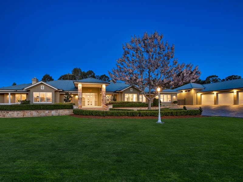 Real Estate & Property for Sale in Twin Creeks Dr, Luddenham, NSW 2745