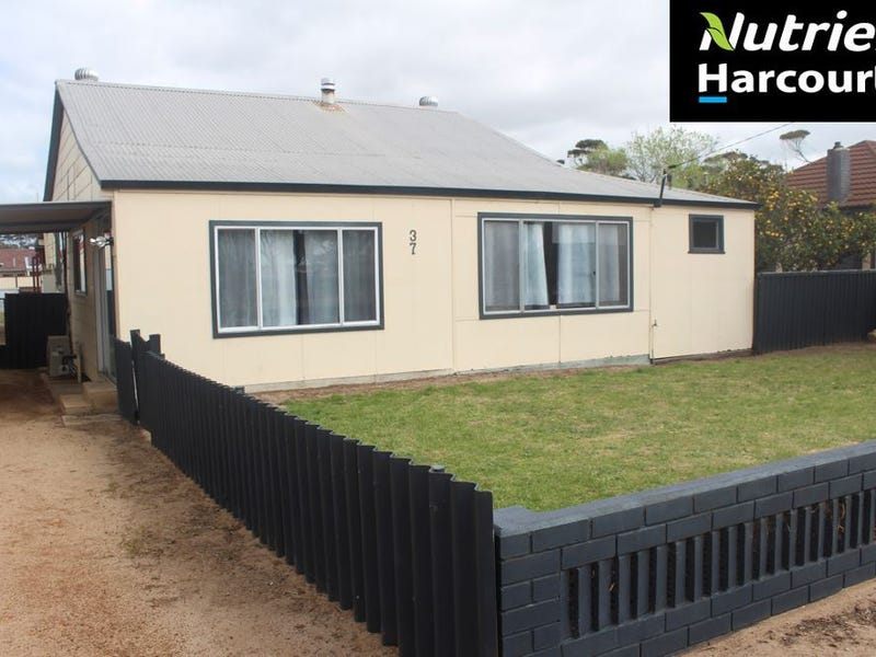 37 Whitehead Road, Gnowangerup, WA 6335 Property Details