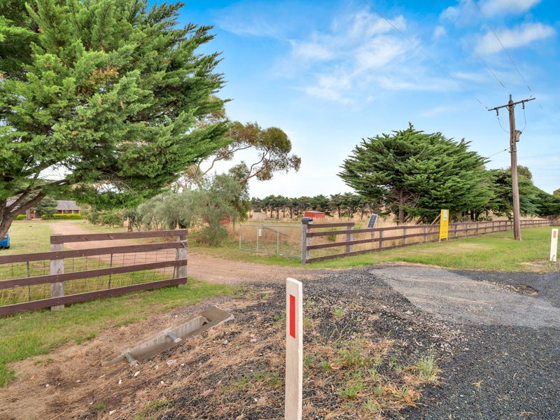 250 Wildwood Road, Oaklands Junction, VIC 3063 - realestate.com.au