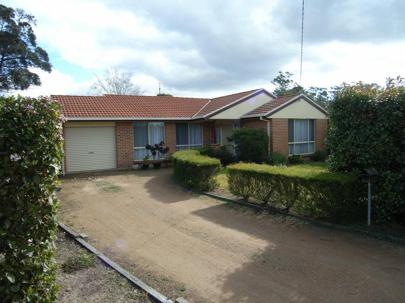 12 Pine Street, Colo Vale, NSW 2575