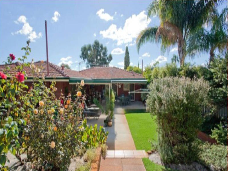 12 Addlestone Road, Morley, WA 6062 Property Details