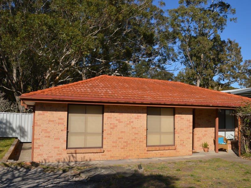 8 Taylor Road, Taylors Beach, NSW 2316