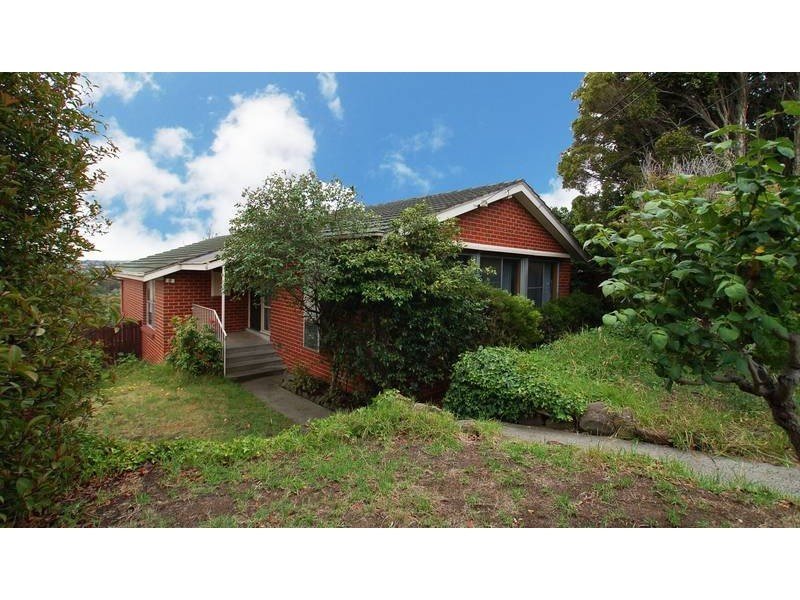 8 Fraser Court, Jacana, Vic 3047 Property Details