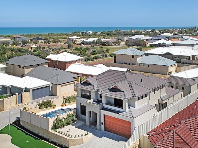 40 Lord Hobart Drive, Madora Bay, WA 6210