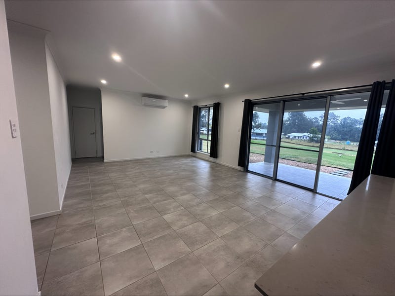 65 Hall Road, Elimbah, QLD 4516