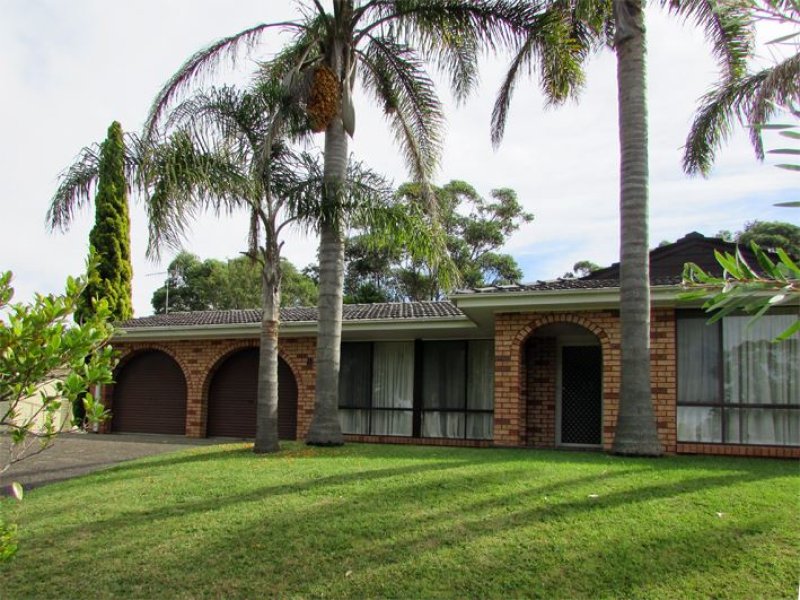 8 Bushland Avenue, Mollymook, NSW 2539 Property Details