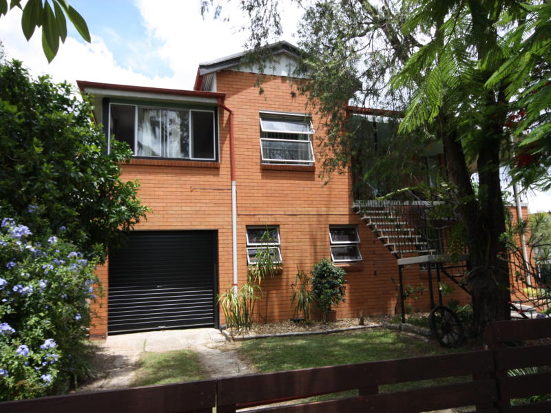 3 Goodwin Tce, Moorooka, Qld 4105 Property Details