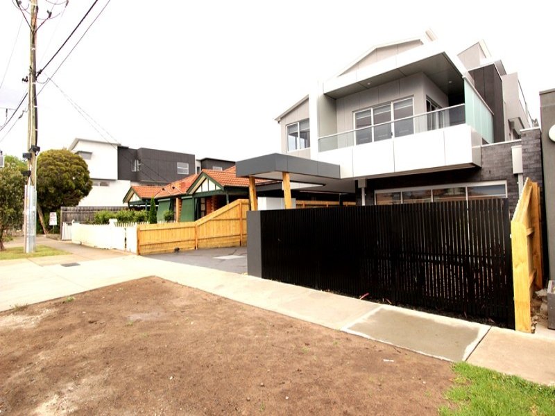 1/11 Winifred Street, Essendon, VIC 3040