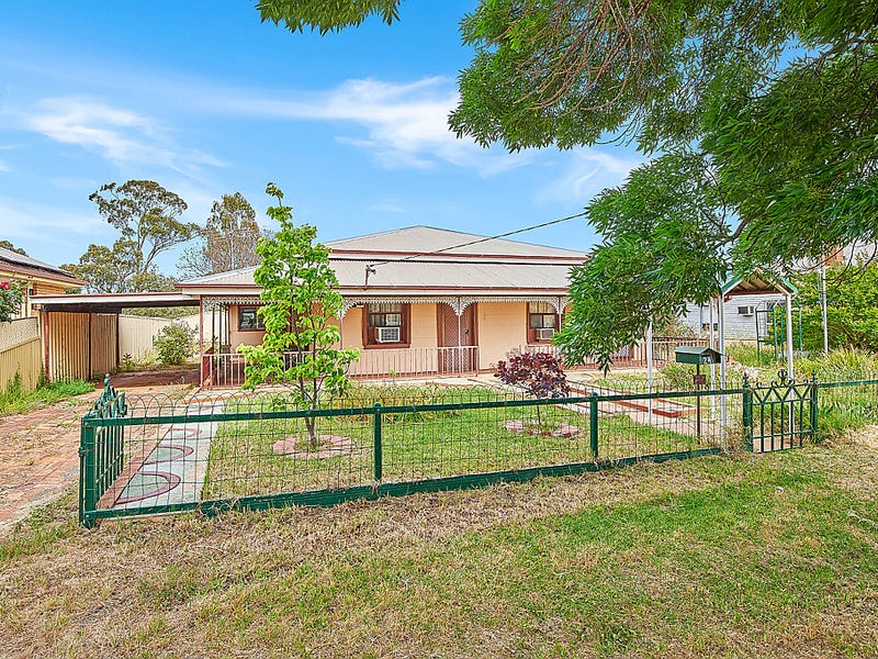 24 Mimosa Street, Coolamon, NSW 2701