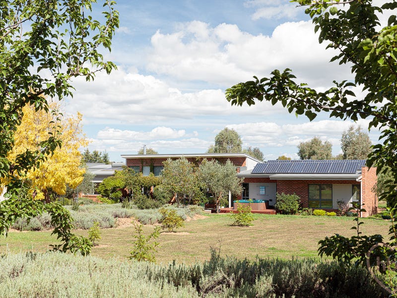 27 Merryville Drive, Murrumbateman, NSW 2582 Property Details