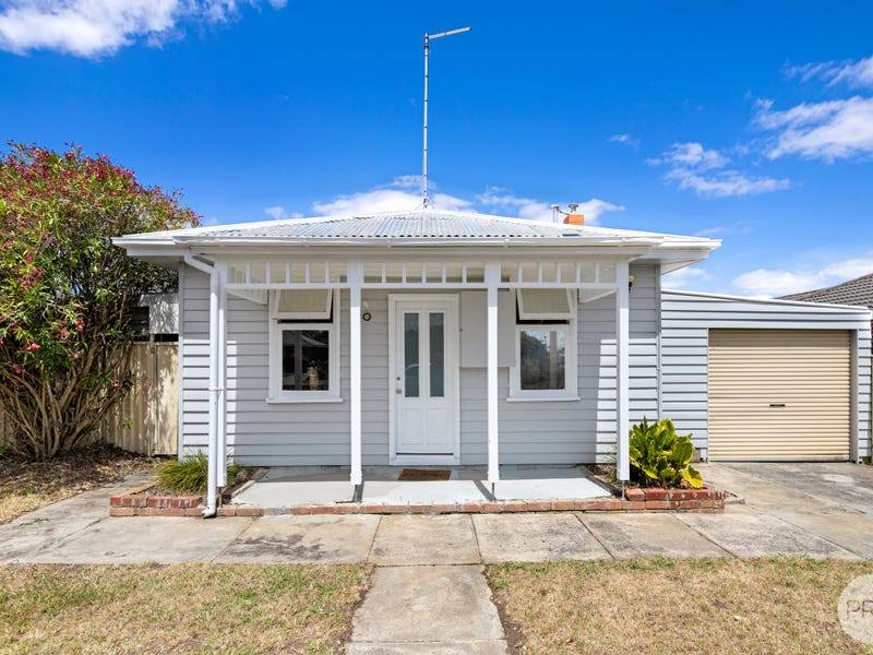 10 Street, Sebastopol, Vic 3356 House for Sale