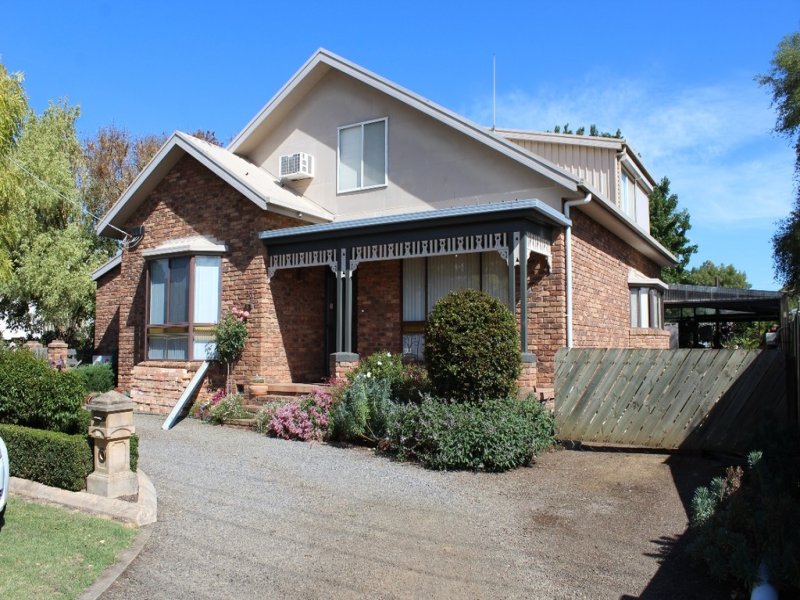 30 Fyfe Street, Hamilton, Vic 3300 Property Details