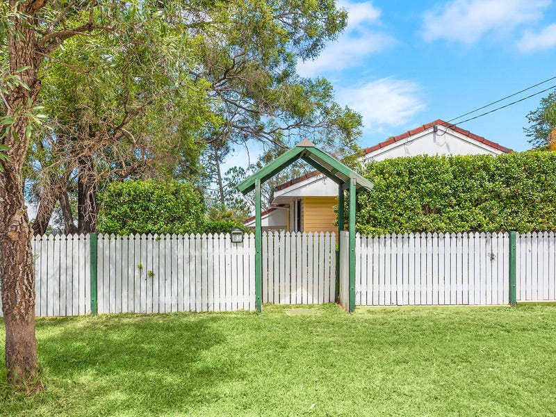 51 Rutherford Street, Stafford Heights, QLD 4053