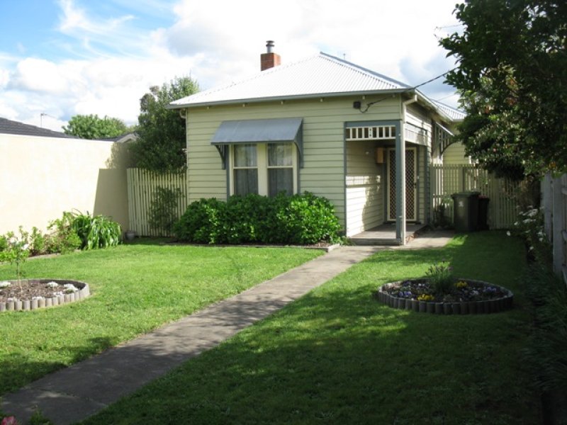 32 Francis Street, Bairnsdale, Vic 3875 Property Details